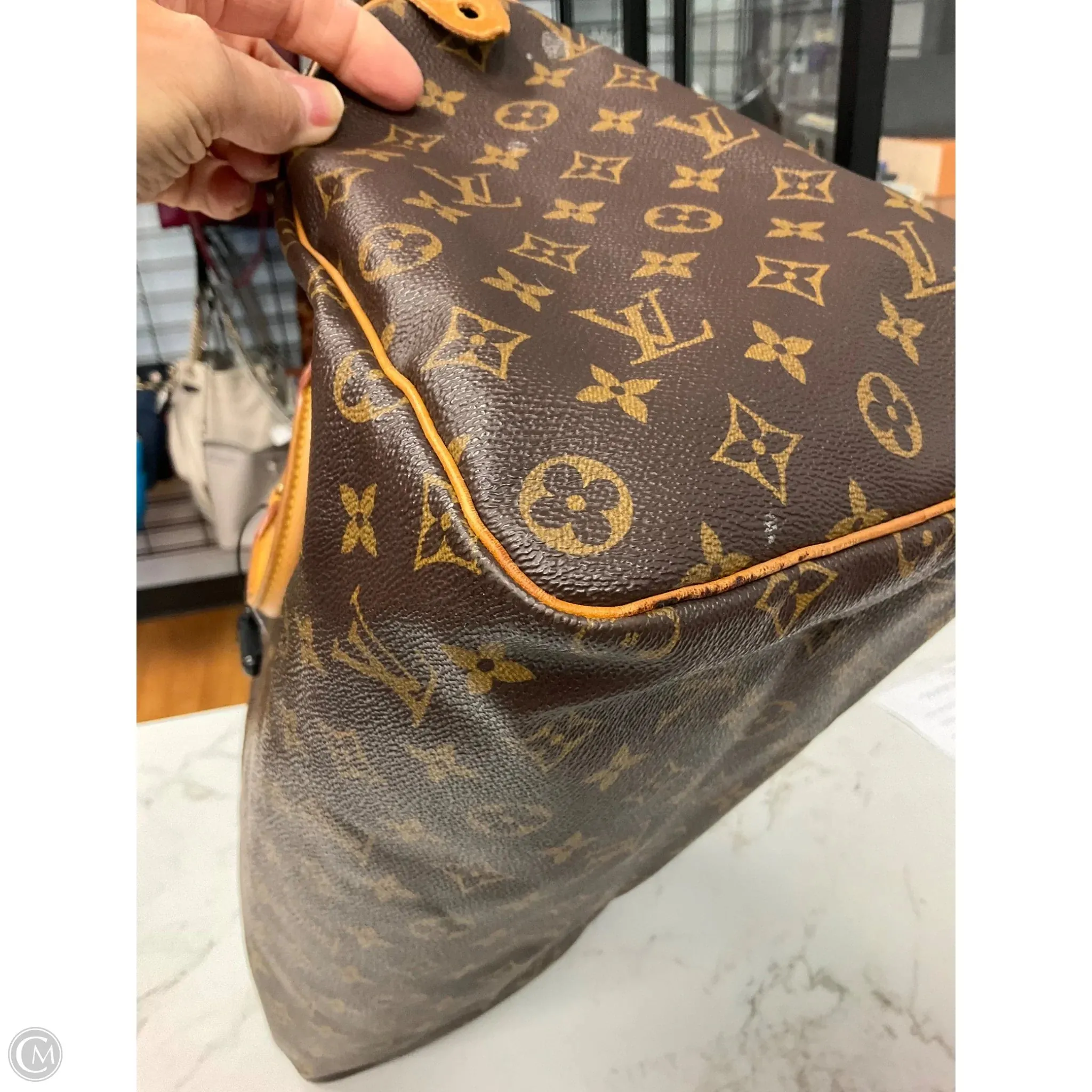 Handbag Luxury Designer By Louis Vuitton, Size: Large