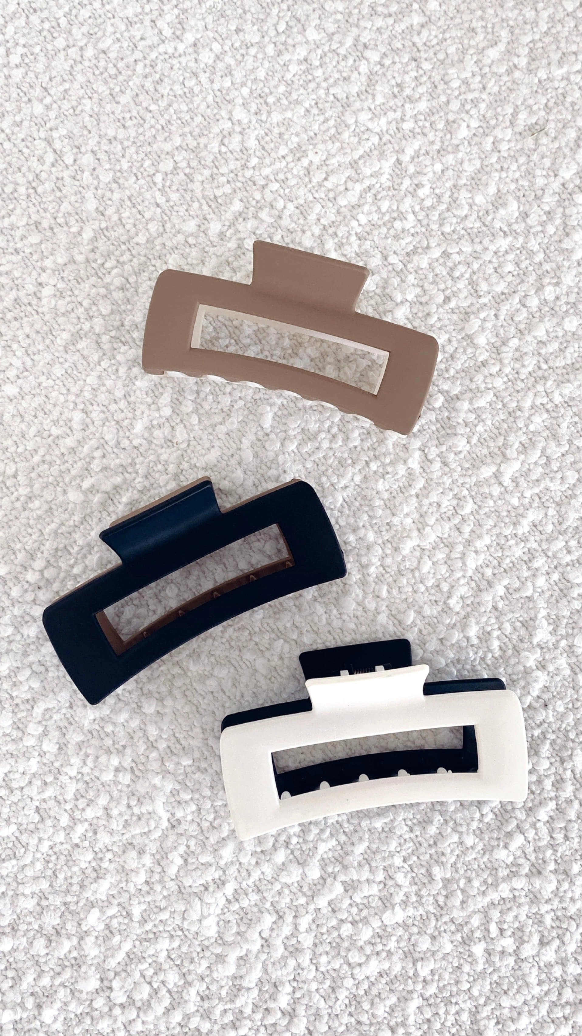 Lily Two Tone Rectangle Clip - Black/White