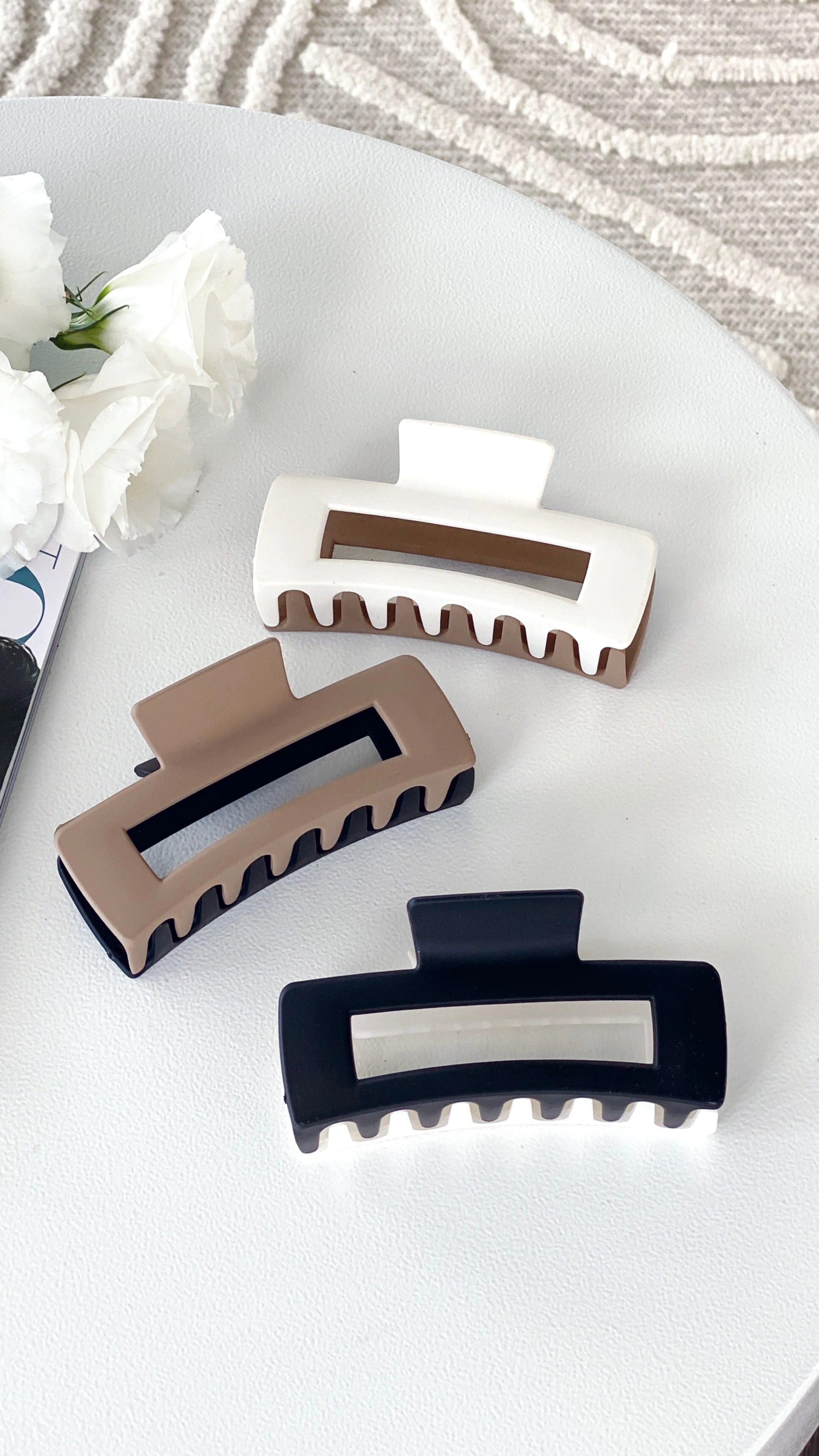 Lily Two Tone Rectangle Clip - Tan/Black