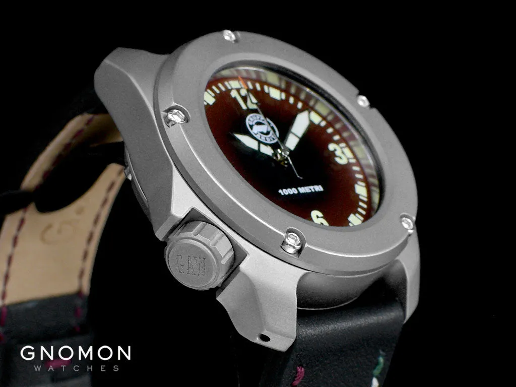 Lince Crimson Red - Gnomon Exclusive