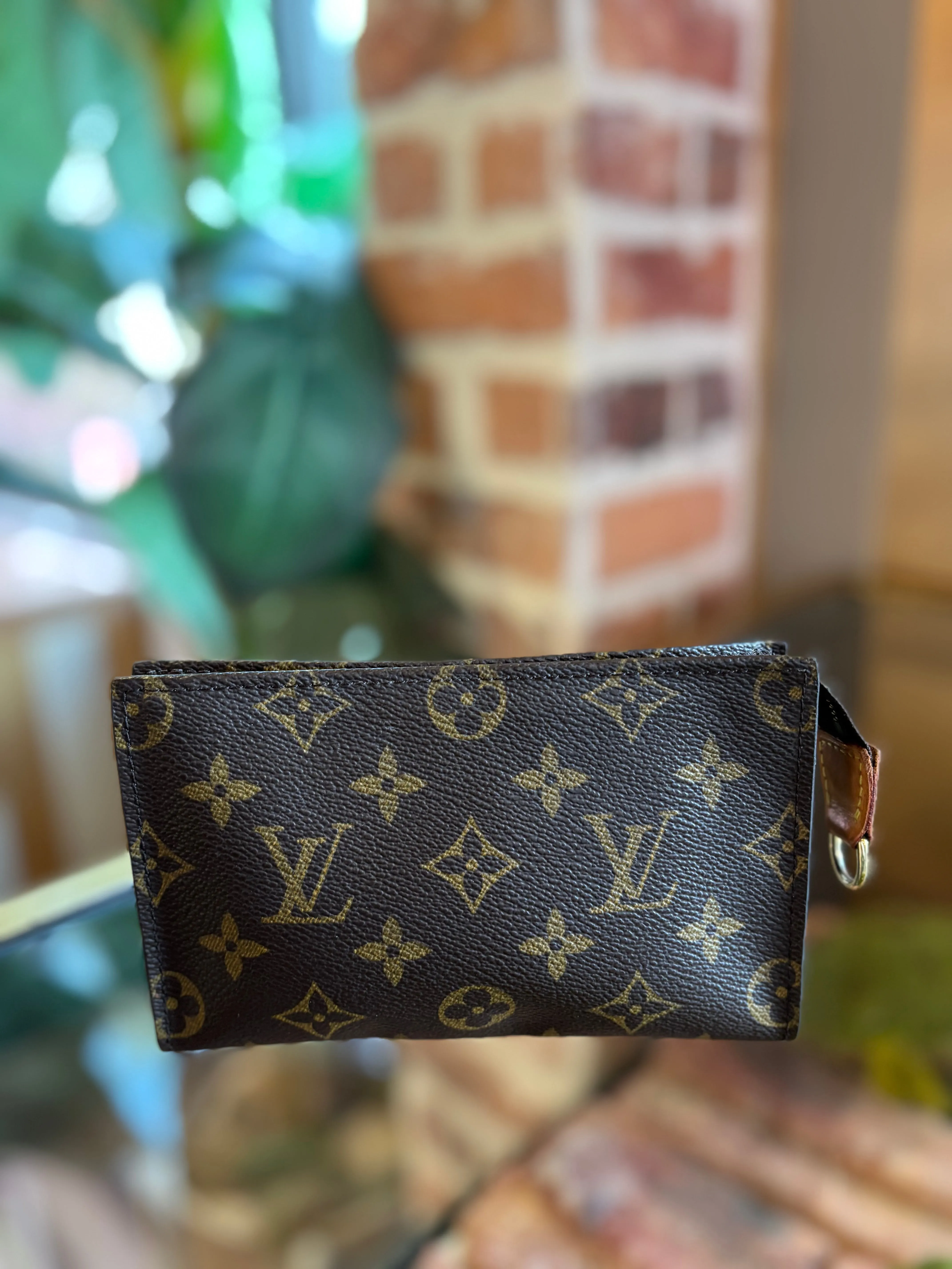 LOUIS VUITTON Monogram Petite Bucket ADI1174
