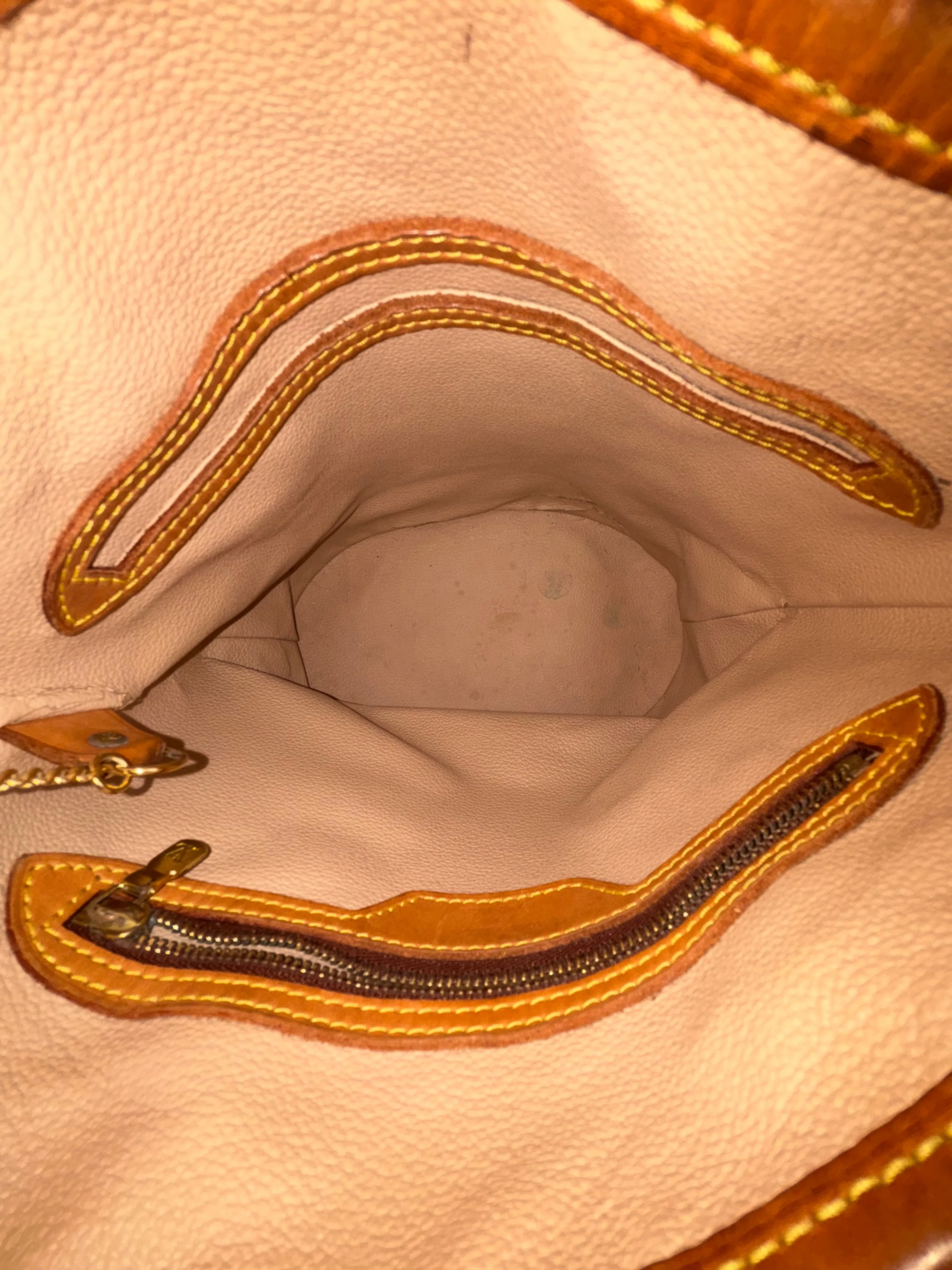 LOUIS VUITTON Monogram Petite Bucket ADI1174