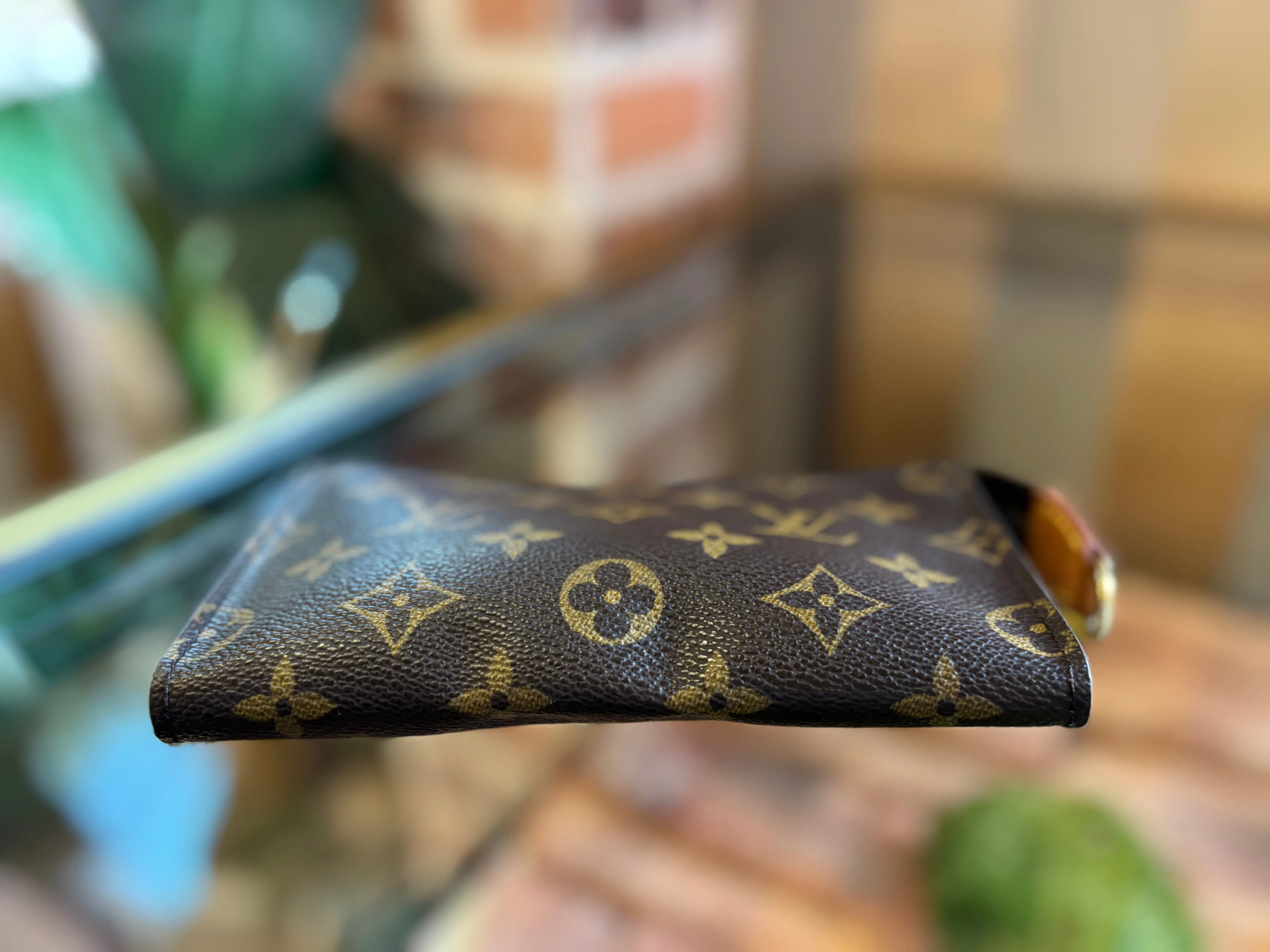 LOUIS VUITTON Monogram Petite Bucket ADI1174