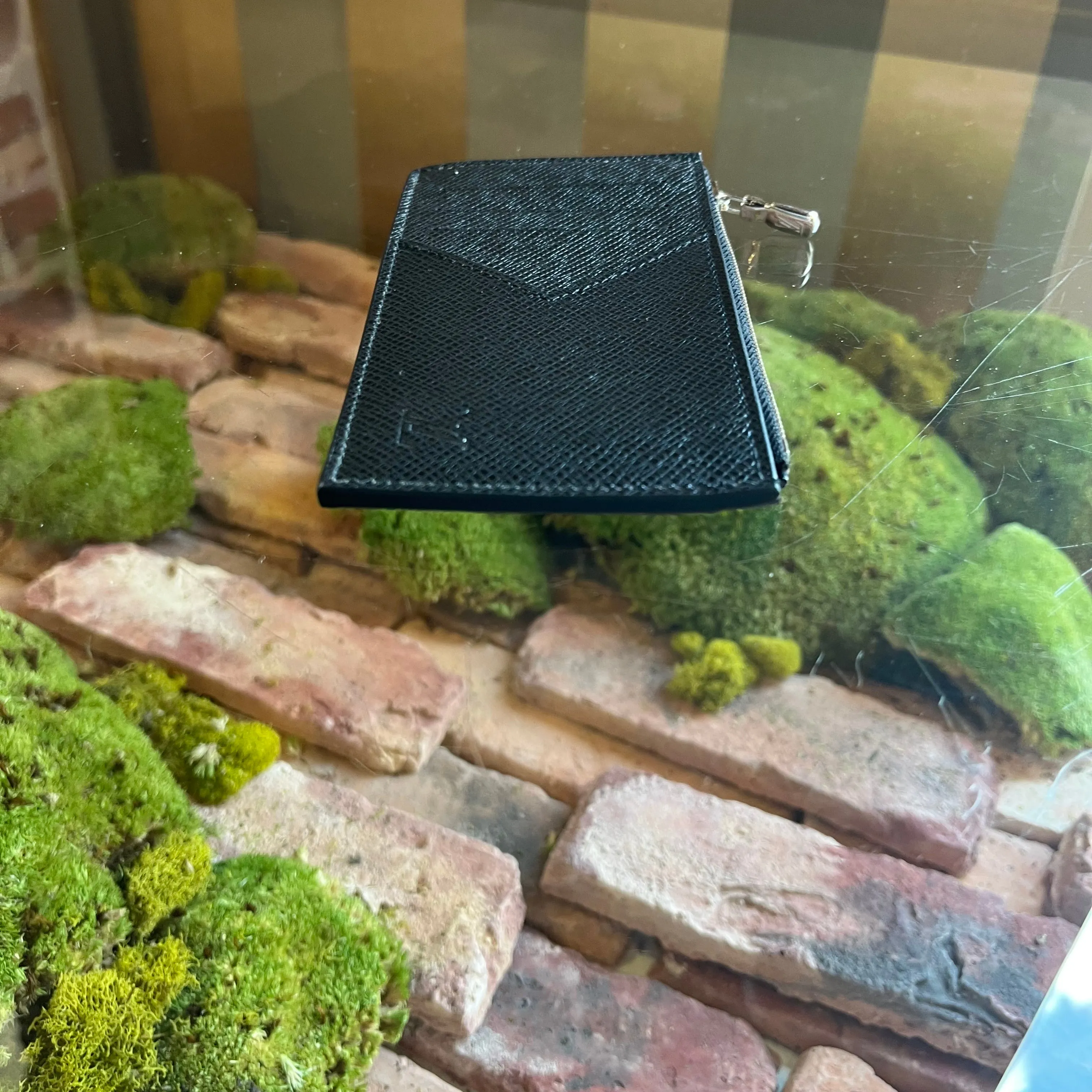 LOUIS VUITTON Taiga Black Leather Coin Card Holder Wallet