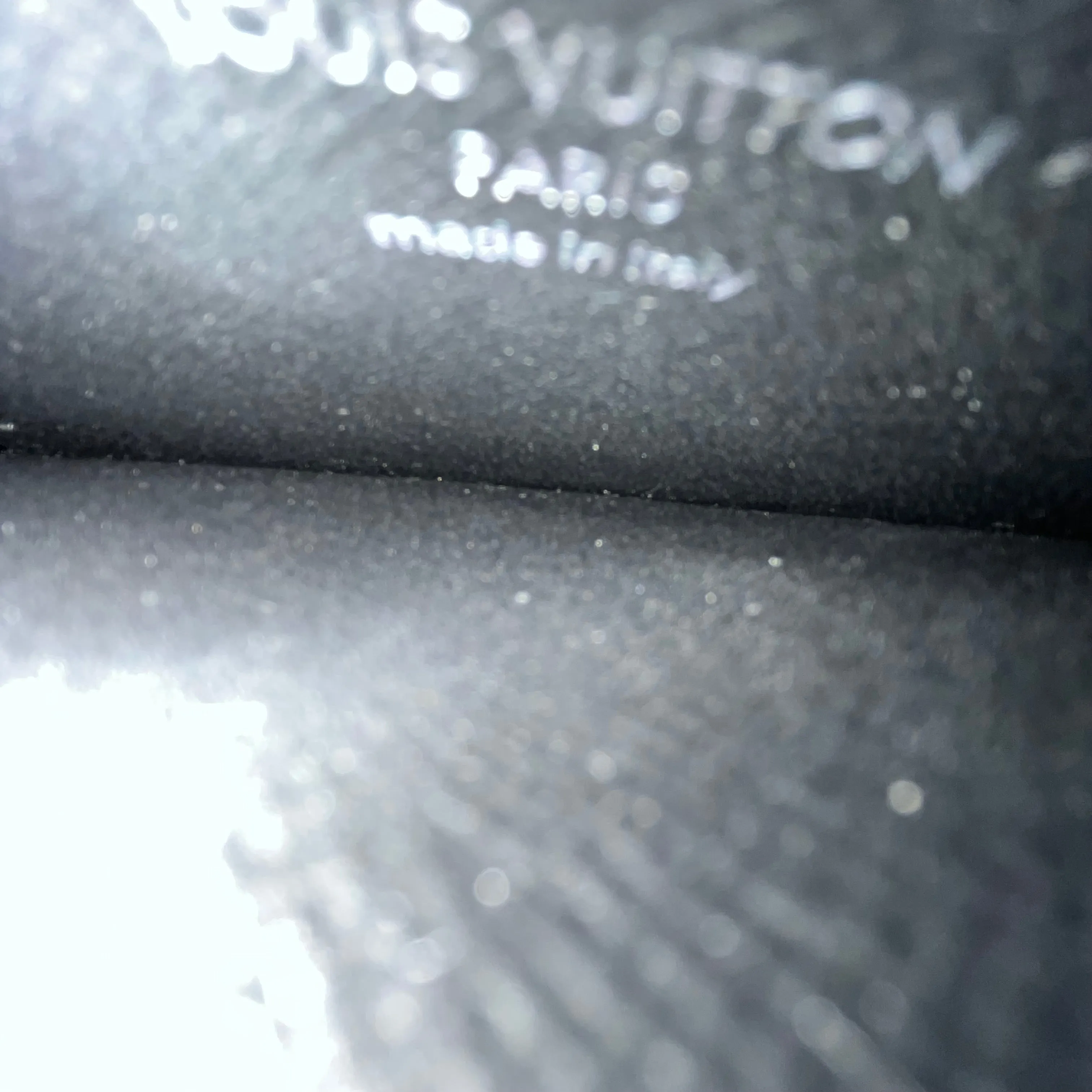 LOUIS VUITTON Taiga Black Leather Coin Card Holder Wallet