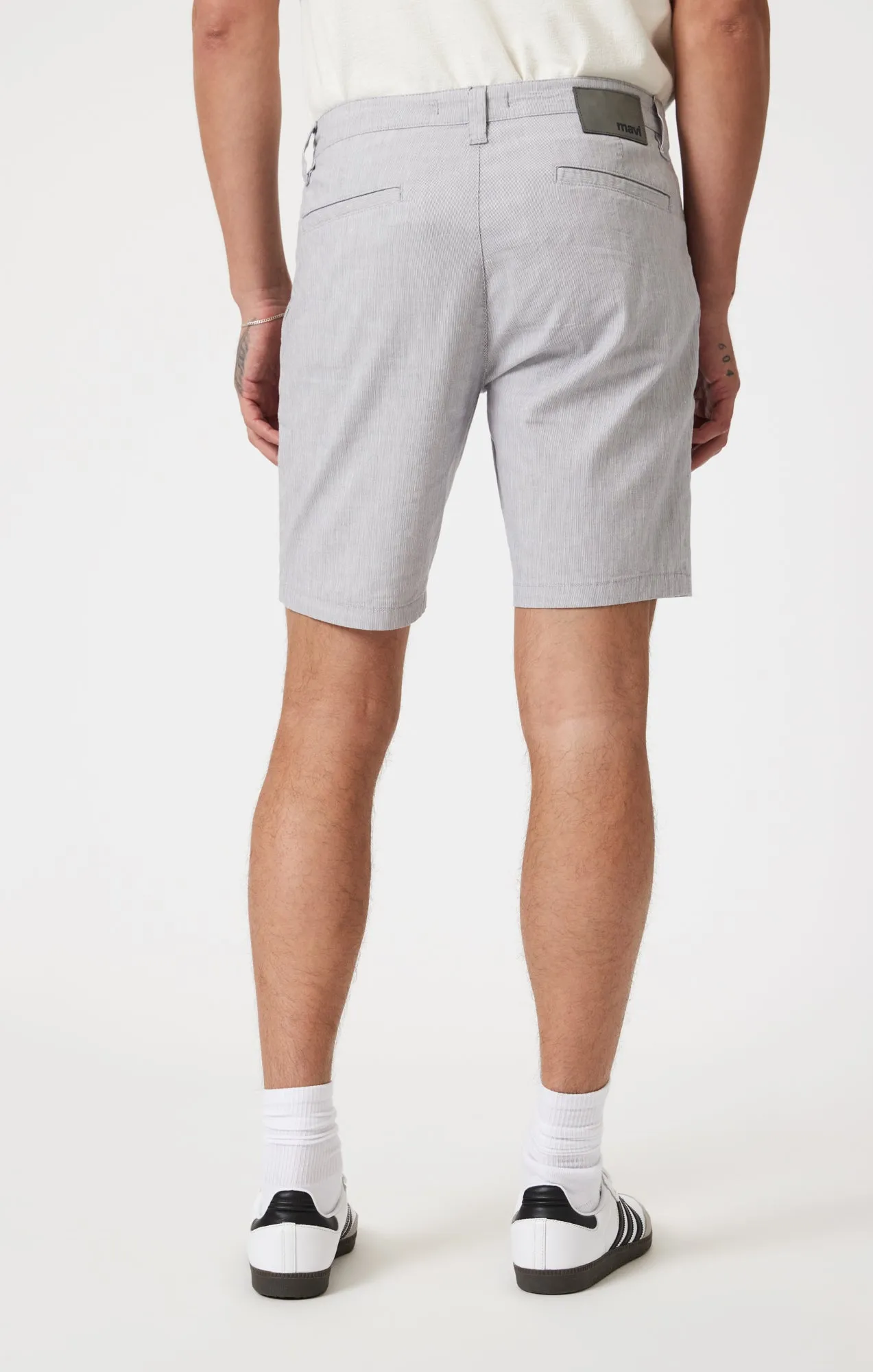 NOAH SHORTS IN LIGHT GREY LINEN STRIPE