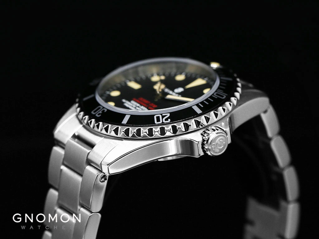 Ocean Vintage Red 39 - Gnomon Exclusive