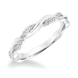 Twisted Diamond Band