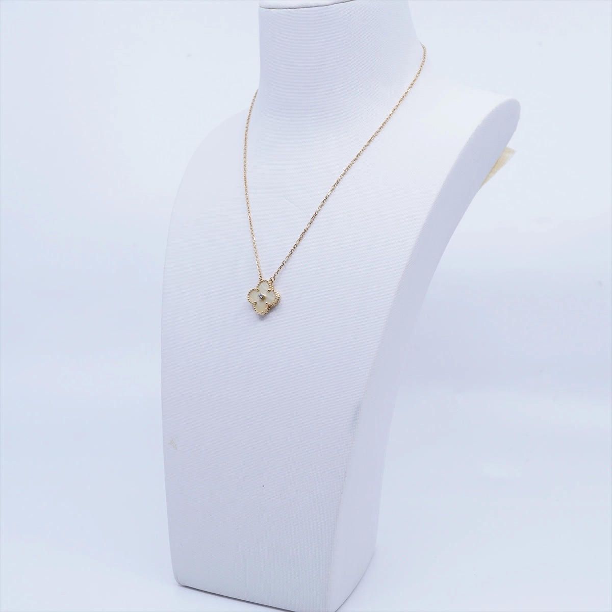 Van Cleef & Arpels Vintage Alhambra Gold Mother of Pearl Holiday Pendant 2018