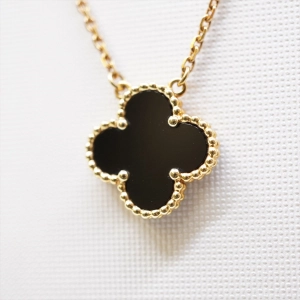 Van Cleef & Arpels Vintage Alhambra Onyx Necklace
