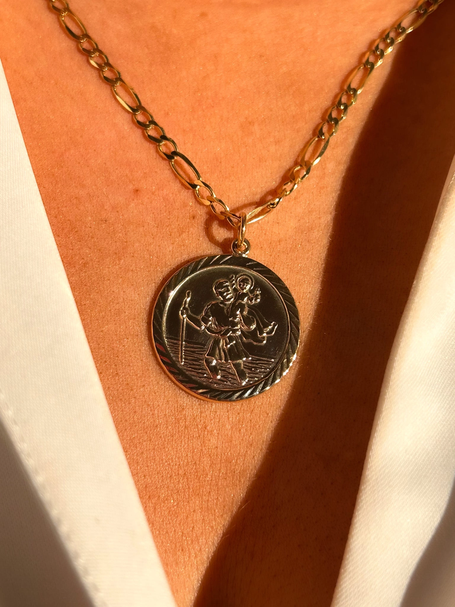 Vintage 9ct Yellow Gold St Christopher Pendant