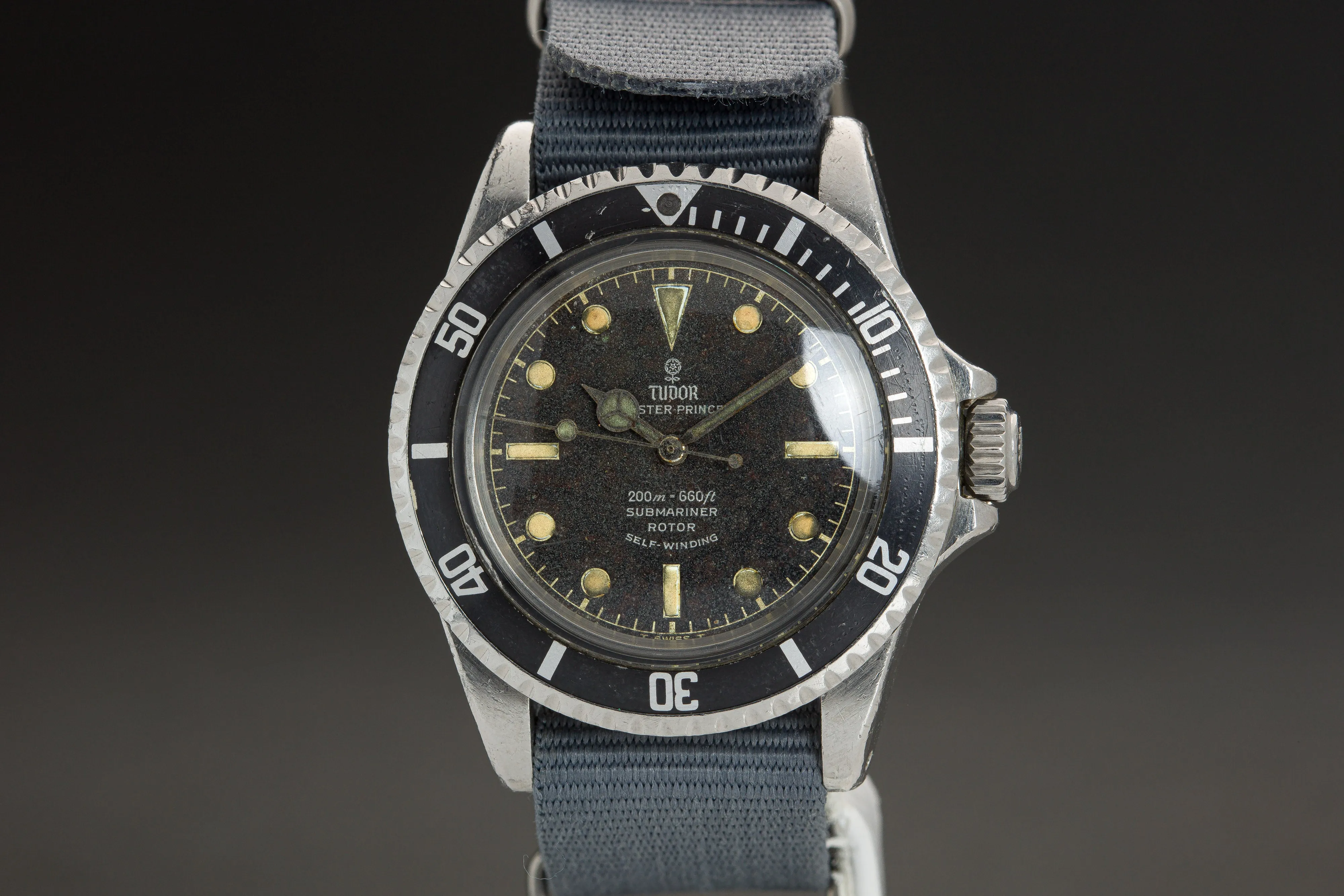 Vintage Royal Navy 1964 Tudor 7928 Gilt Chapter Ring